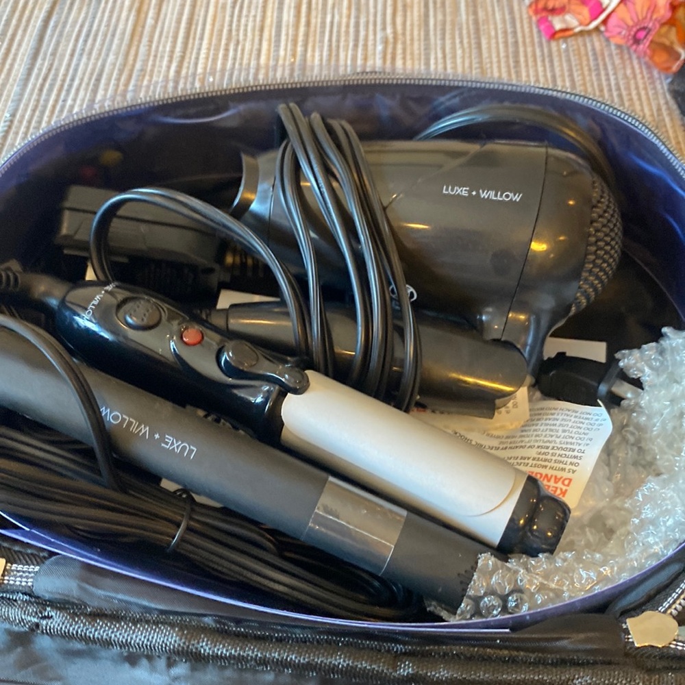 Luxe and willow mini travel set. Mini dryer, curling iron and straighter.